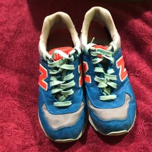 Women’s new balance 574 size 8